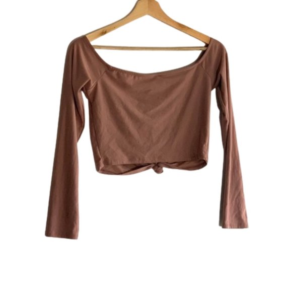 Windsor Mauve Long Sleeve Crop Top - Picture 2 of 3